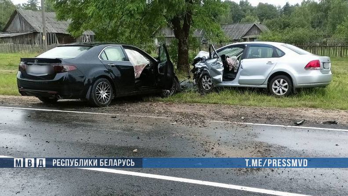 Пять человек пострадали в лобовом ДТП в Ивацевичском районе