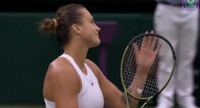 Соболенко вышла в четвертый круг Уимблдона