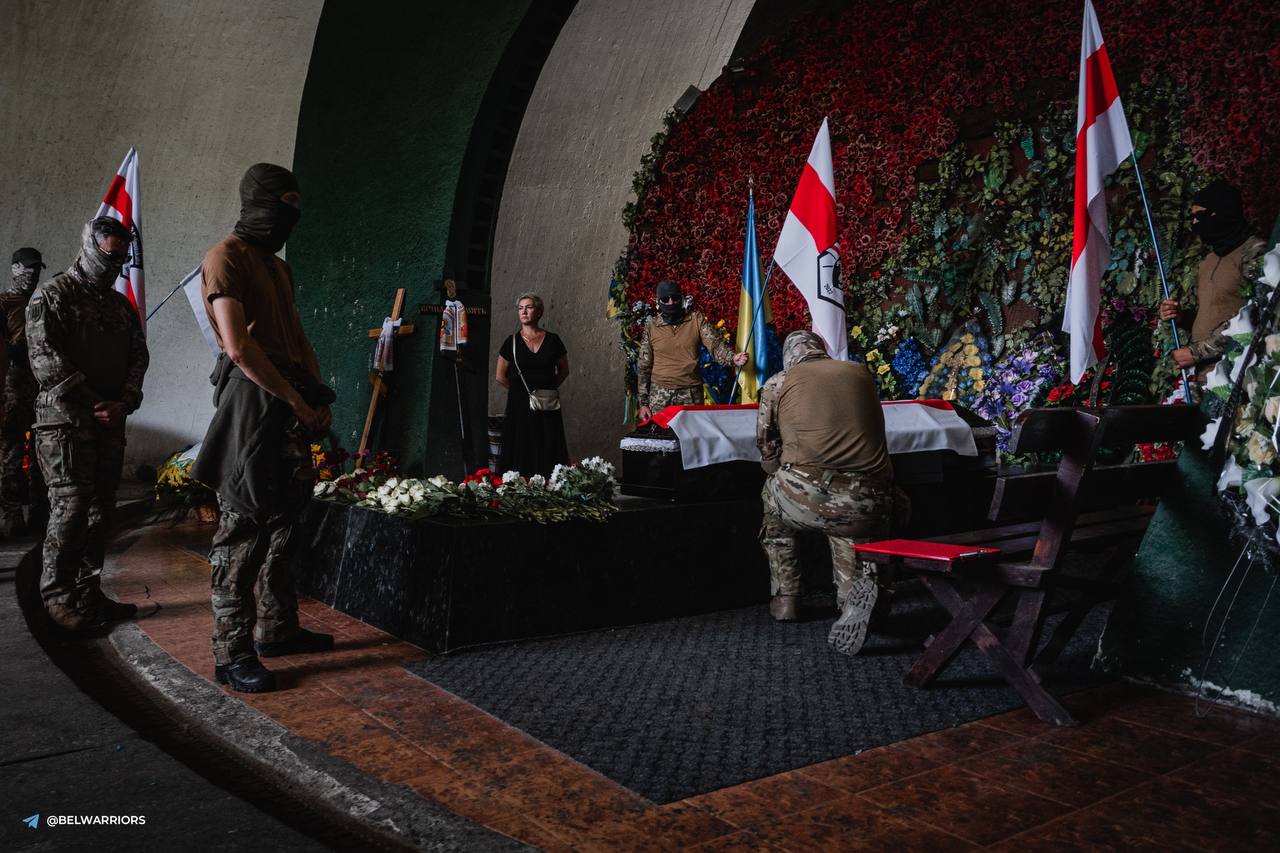В Украине простились с погибшим бойцом батальона "Волат"
