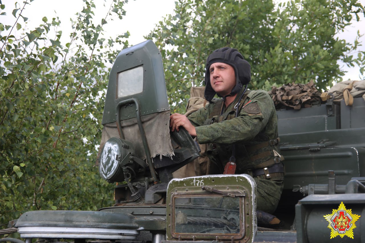 Учения в "максимально приближенной к боевой" обстановке проходят под Гродно