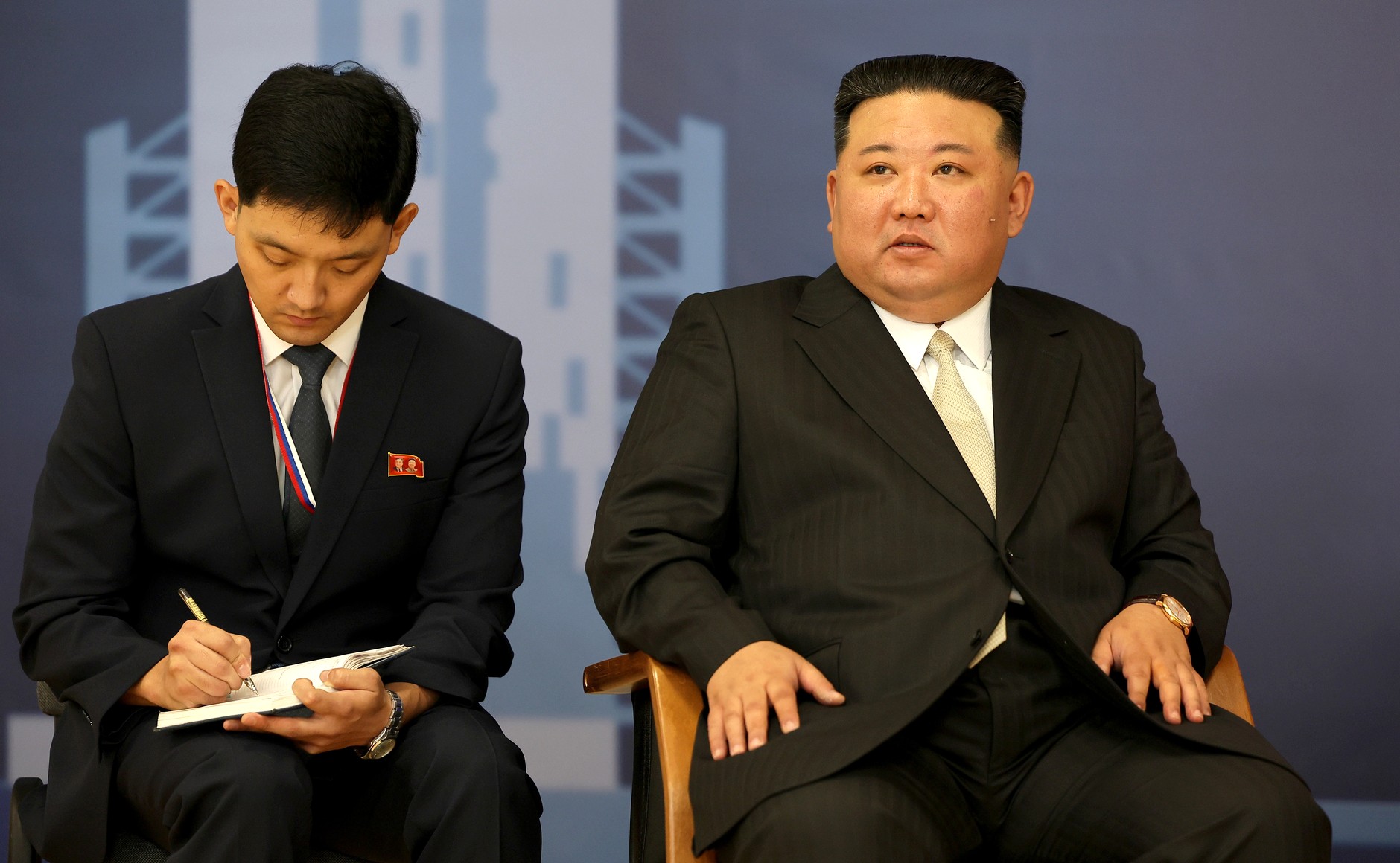 Ким Чен Ын уверен в великой победе России в "священной борьбе"