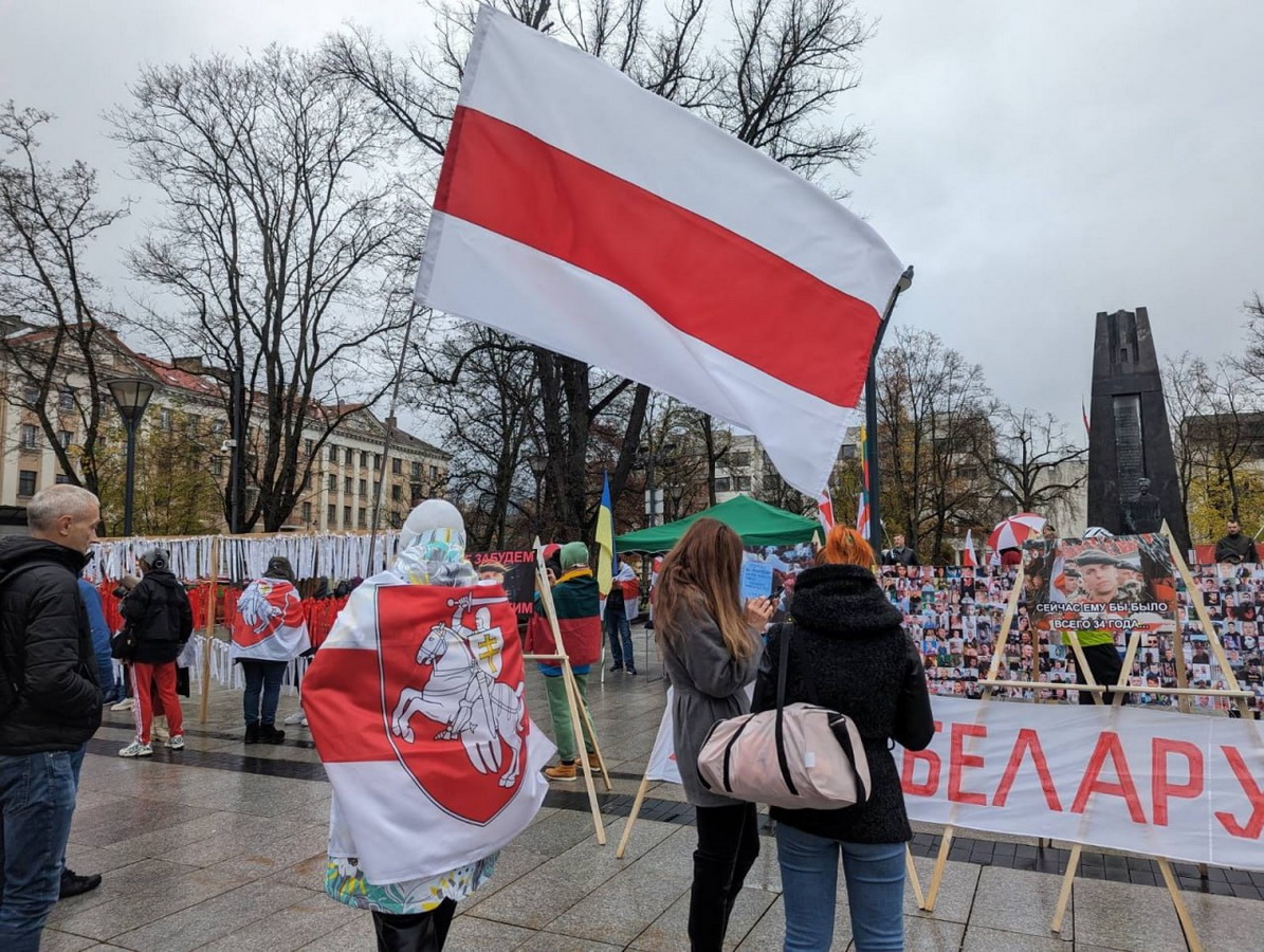 Беларусы вышли на акции в память Романа Бондаренко