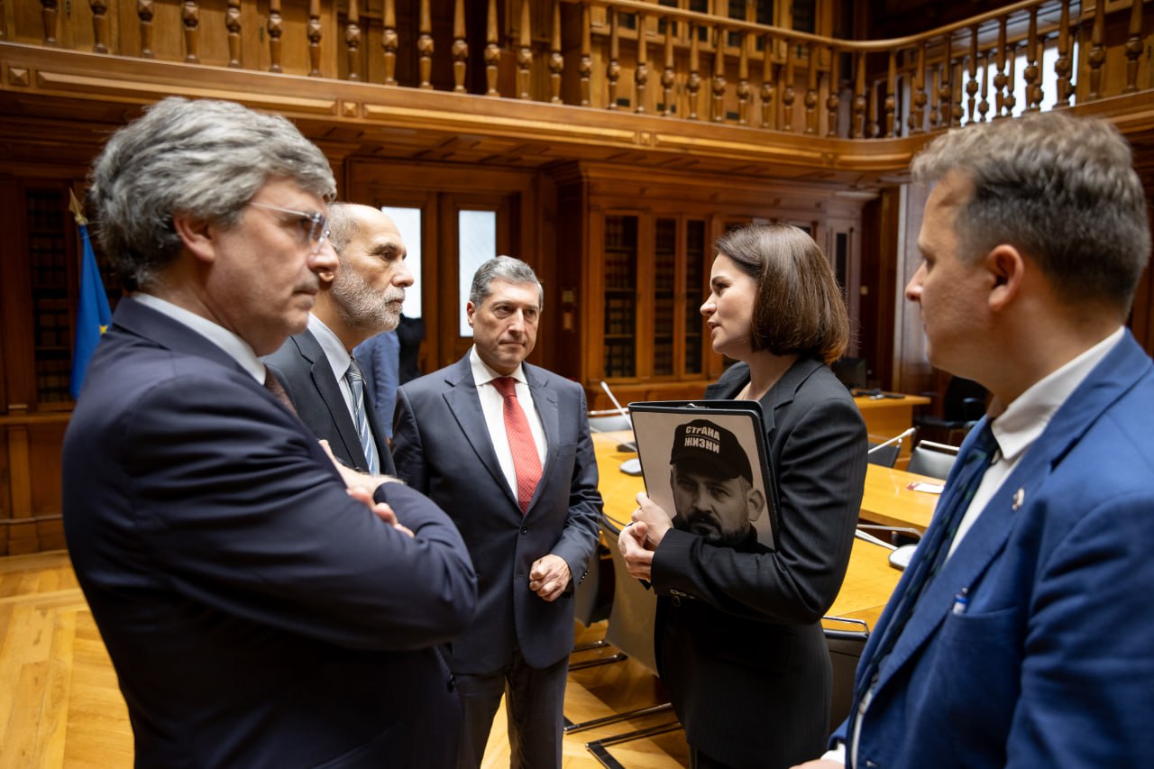 В португальском парламенте создана группа "За демократическую Беларусь"