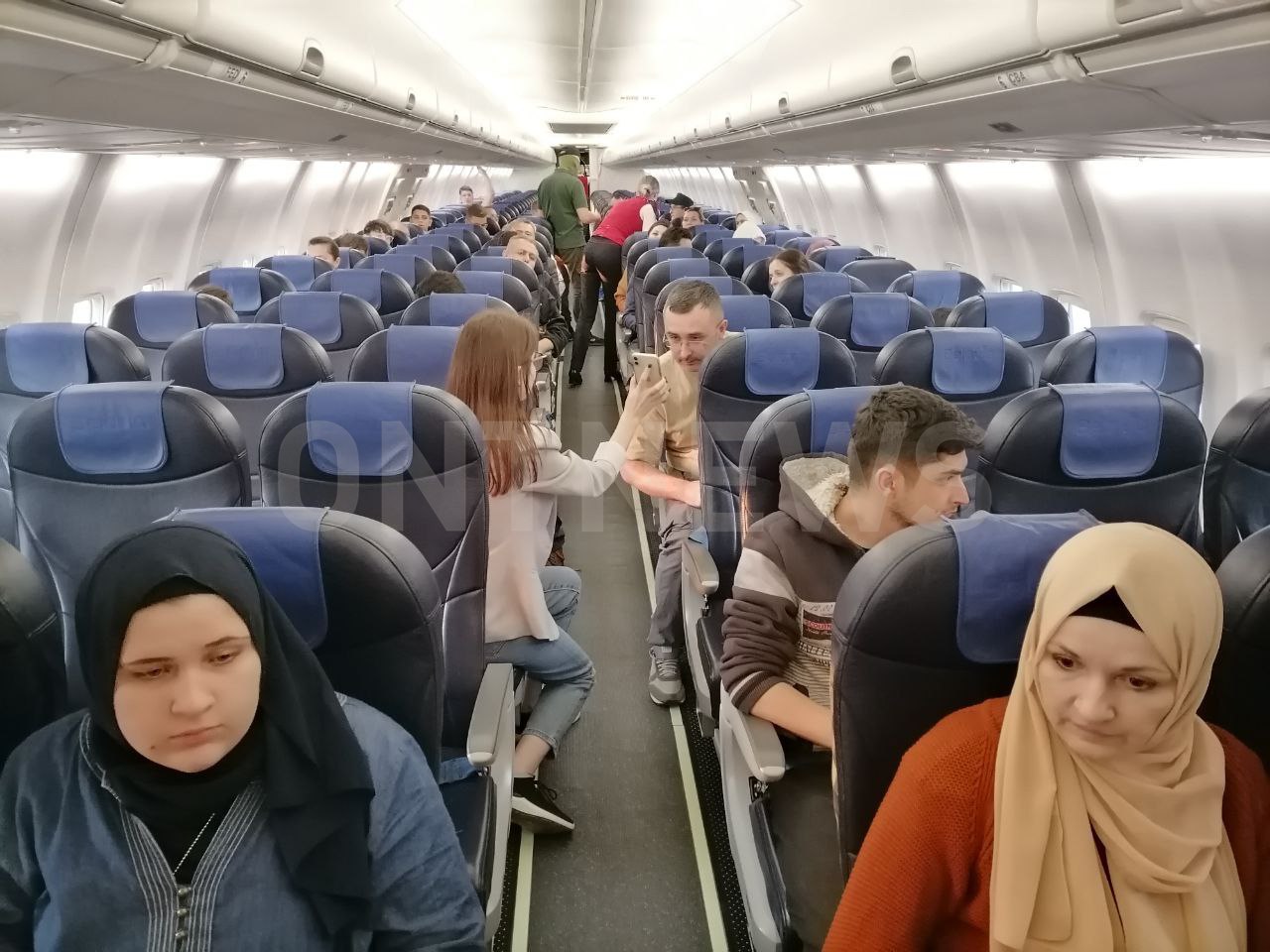 Эвакуированные из сектора Газа вылетают в Минск - фотофакт
