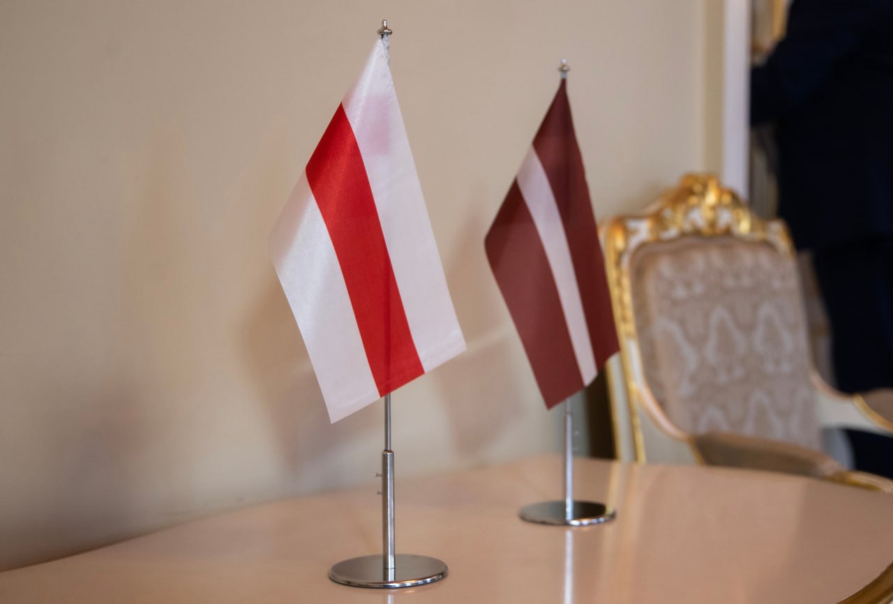 Тихановская призвала Латвию признавать просроченные паспорта беларусов