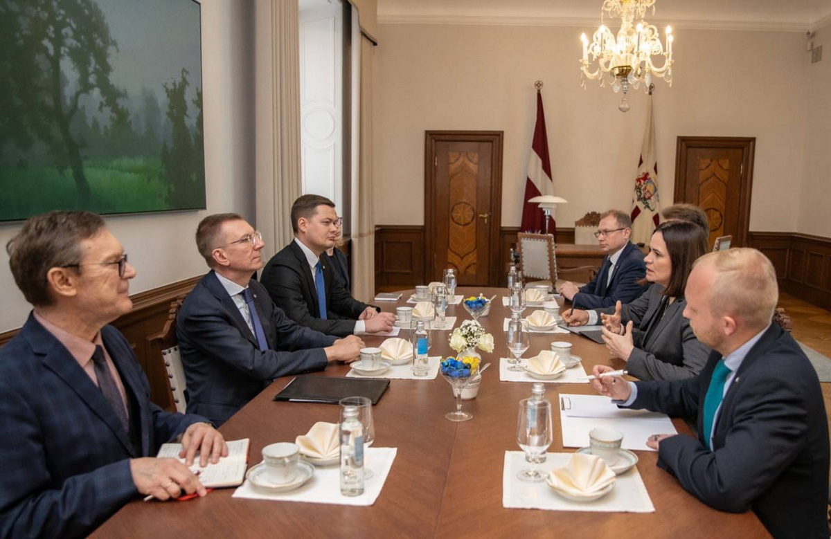 Поддержка беларусов, новый паспорт и ответственность режима - Тихановская провела переговоры с президентом Латвии