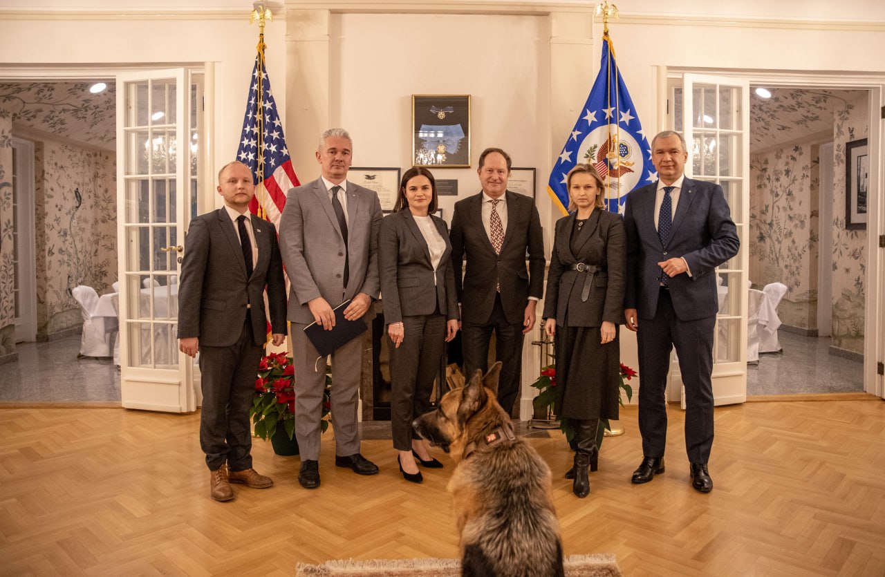 Тихановская встретилась с послом США в Польше