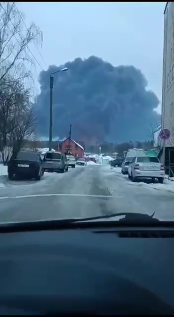 Нефтебаза загорелась в Брянской области после атаки беспилотника