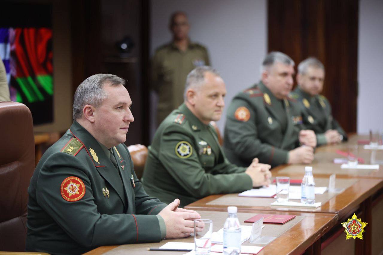 Беларусь и Куба договорились о военном сотрудничестве