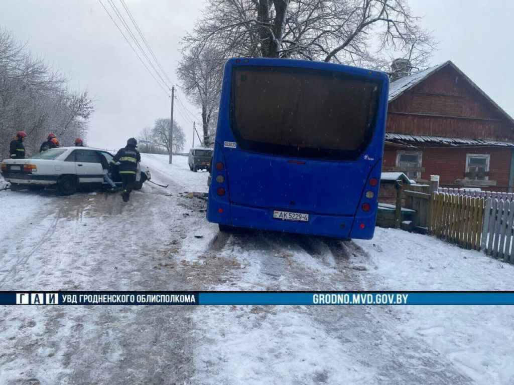 Женщина погибла в ДТП с автобусом в Свислочском районе
