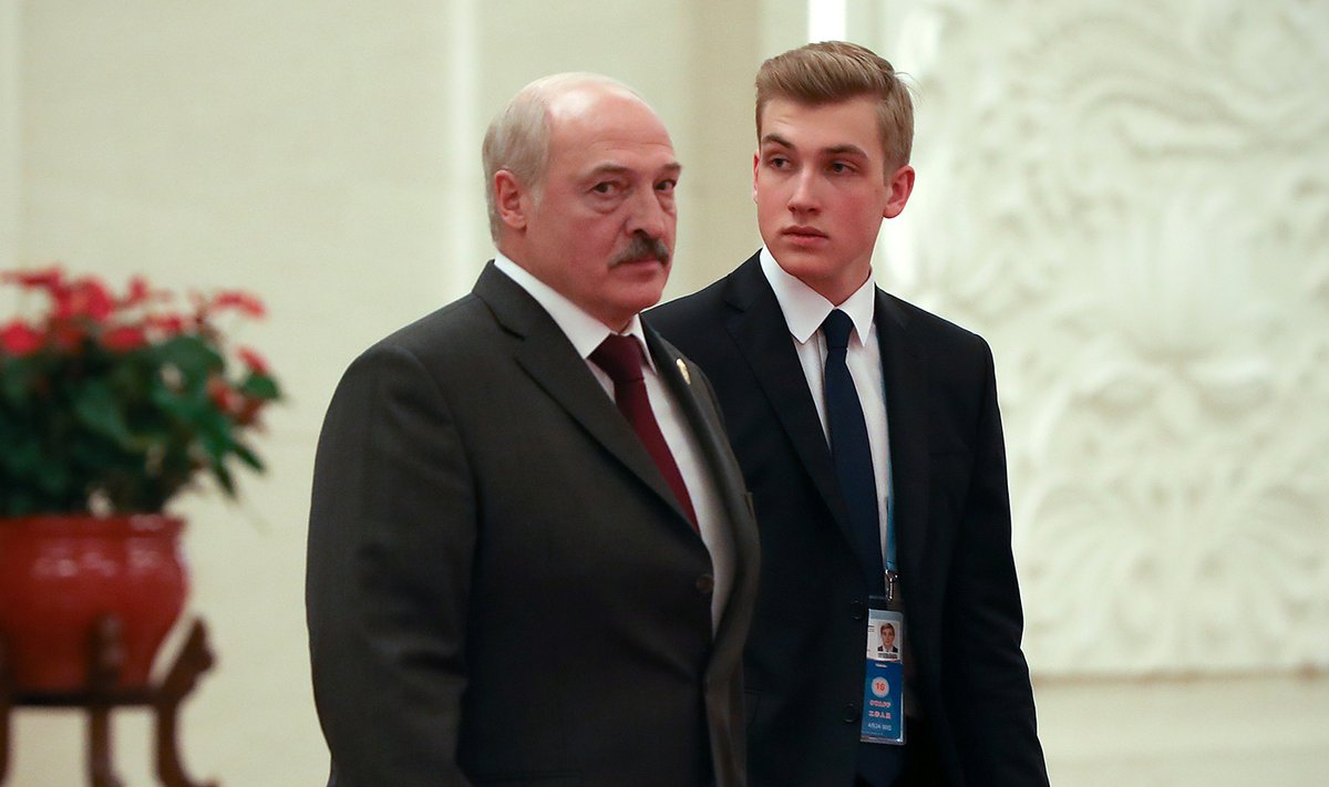Александр и Николай Лукашенко