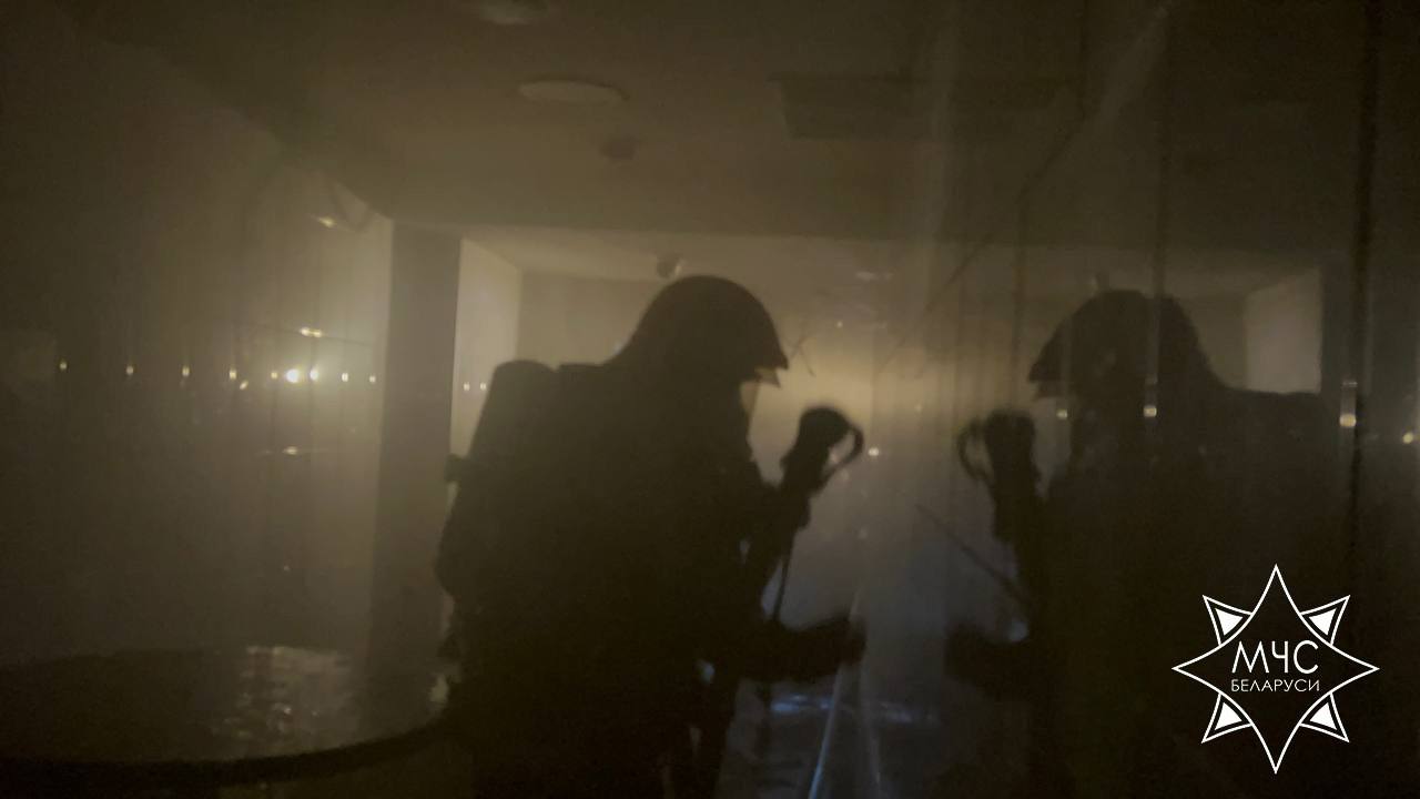 Бывший ресторан "Журавинка" загорелся в Минске