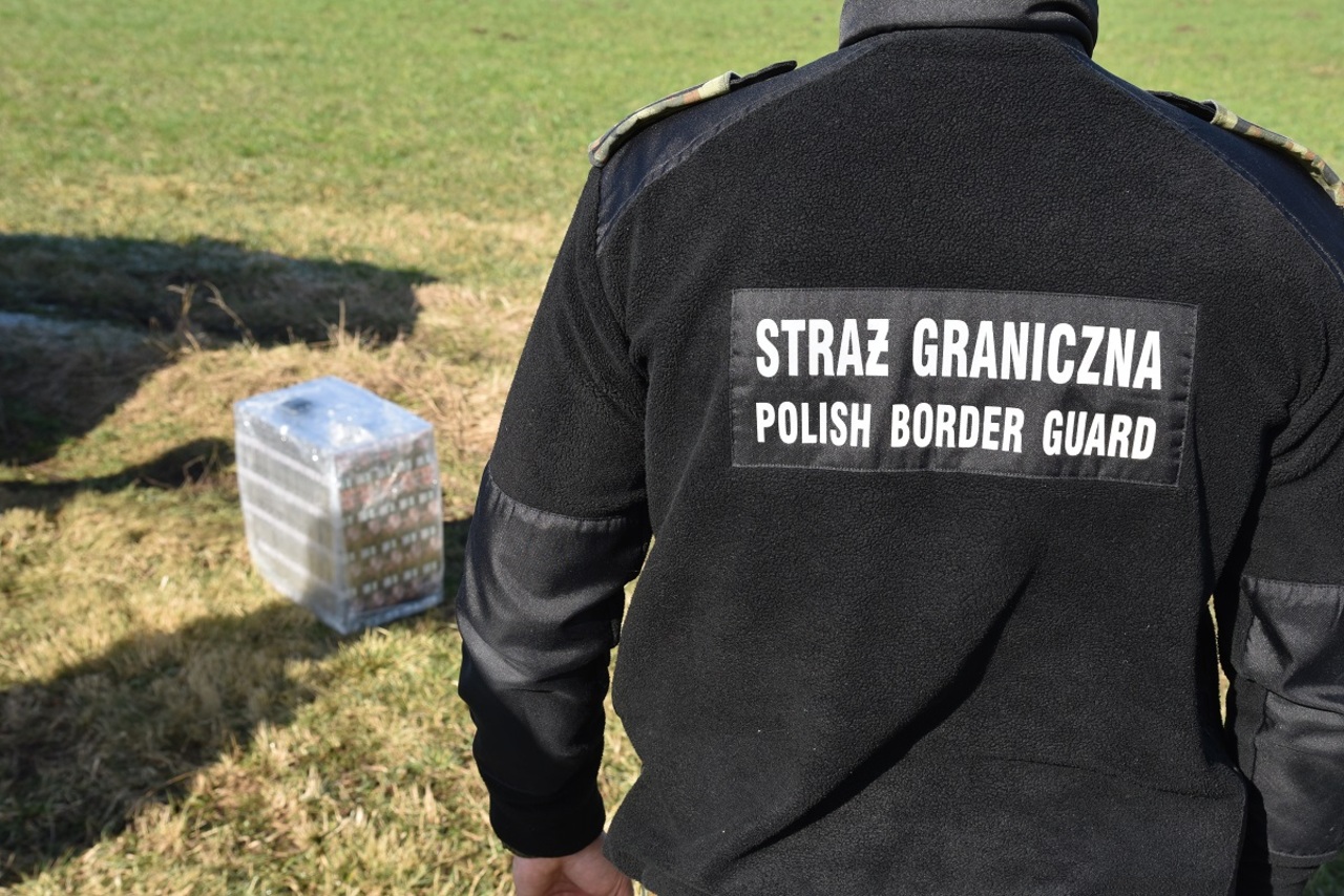 Два метеозонда с сигаретами приземлились на польско-беларусской границе