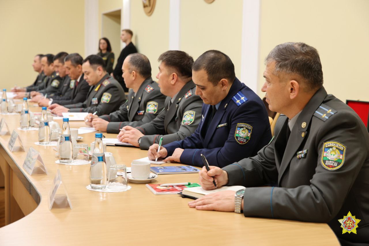 Беларусь намерена интенсифицировать военное сотрудничество с Узбекистаном