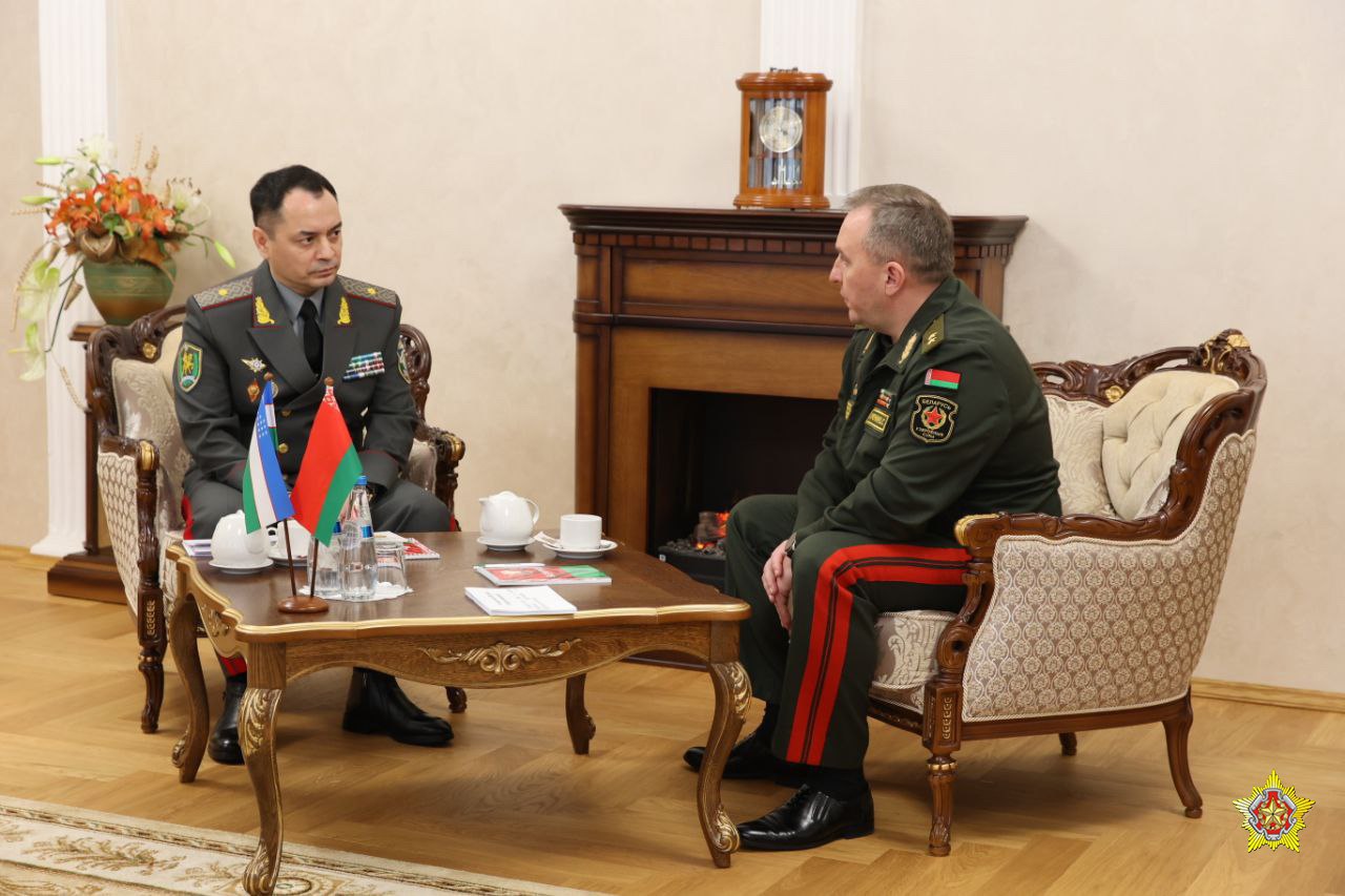 Беларусь намерена интенсифицировать военное сотрудничество с Узбекистаном