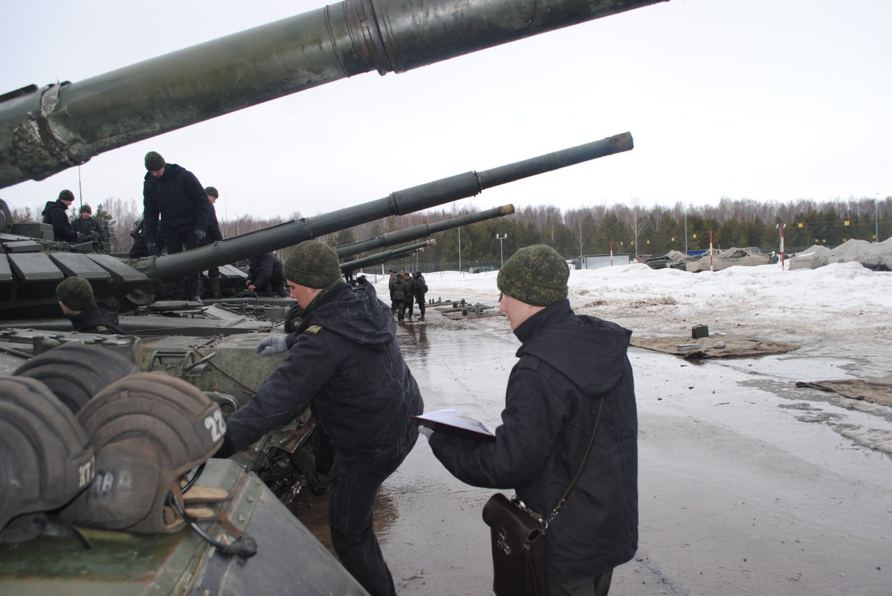 Беларусские военные проходят подготовку на территории России