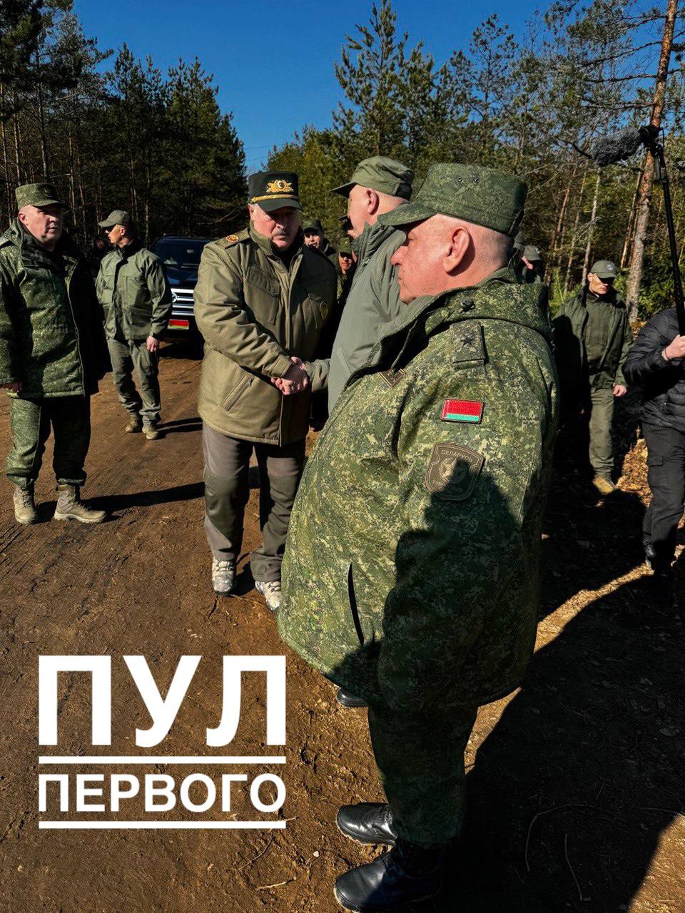 Лукашенко пообещал пресекать провокации на границе вооруженным путем