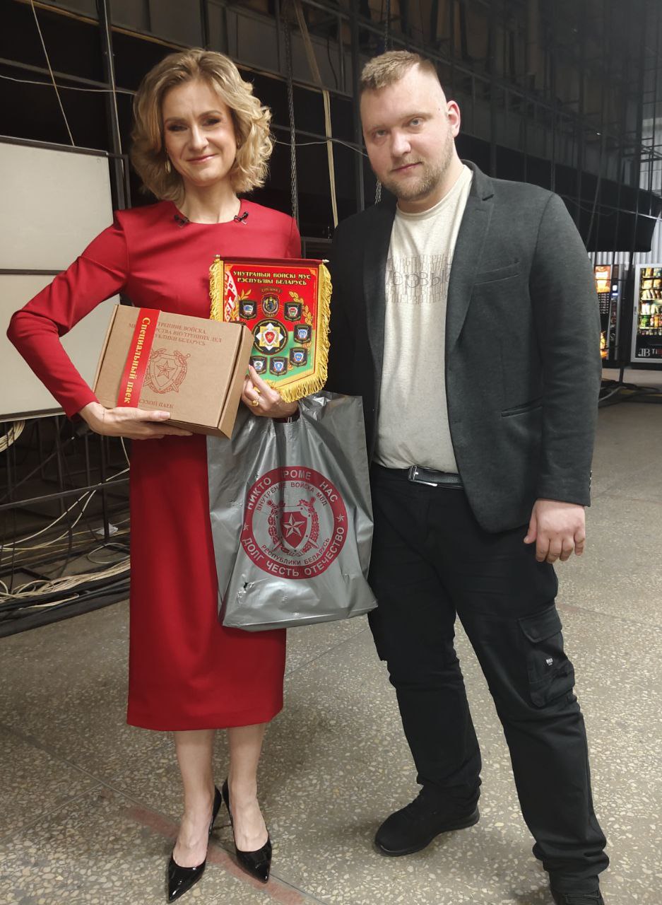Григорий Азаренок встретил Марию Бутину в образе easy chic
