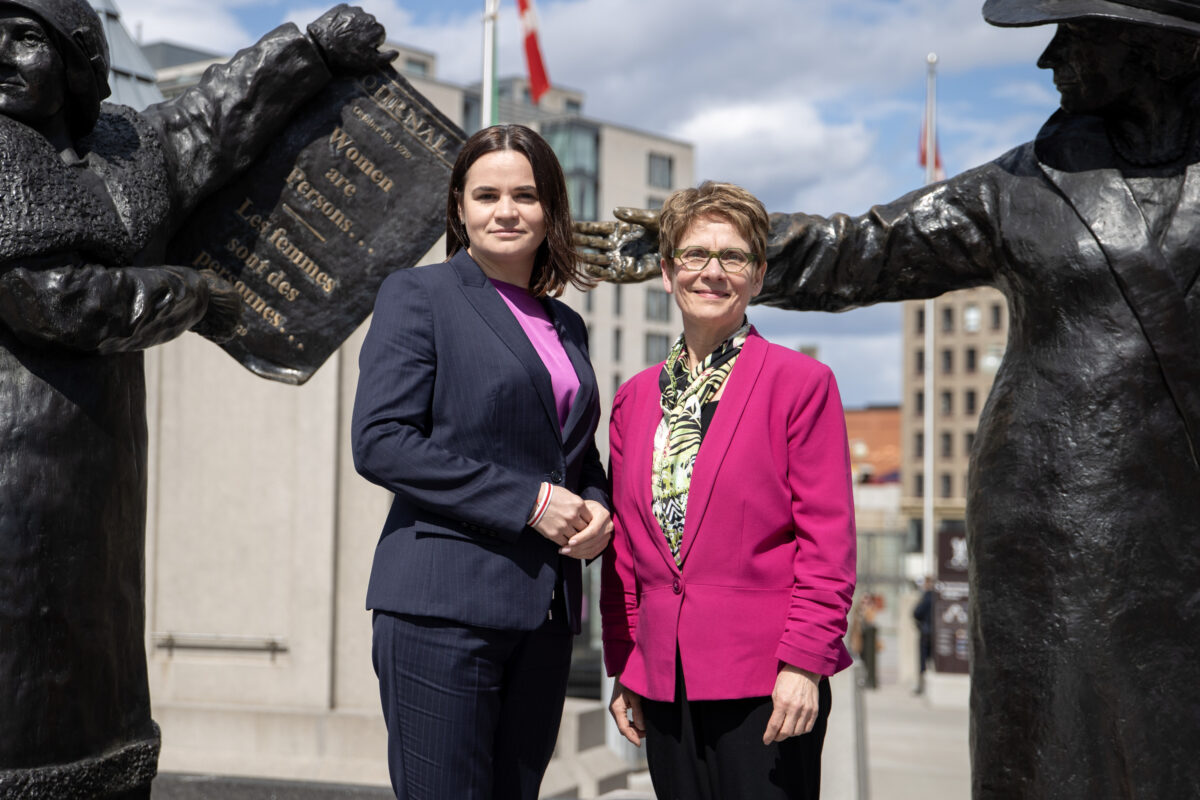 Тихановская предложила канадским парламентариям стать «крестными родителями» политзаключенных