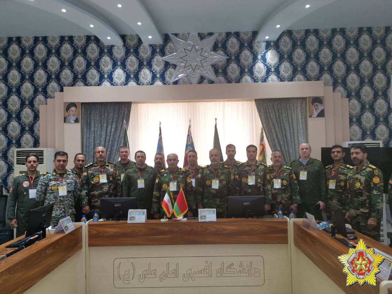 Беларусская делегация посещает военное учение в Иране