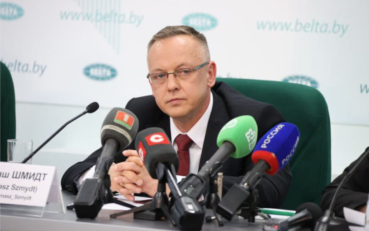 Томаш Шмидт на пресс-конференции в беларусском государственном информагентстве БелТА
