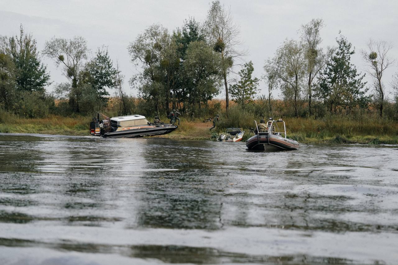 В Столине проходят учения по борьбе с вооруженными формированиями — фотофакт