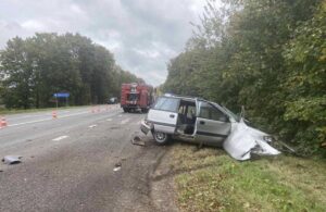 Водитель фуры получил травмы после ДТП с легковым автомобилем в Брестской области