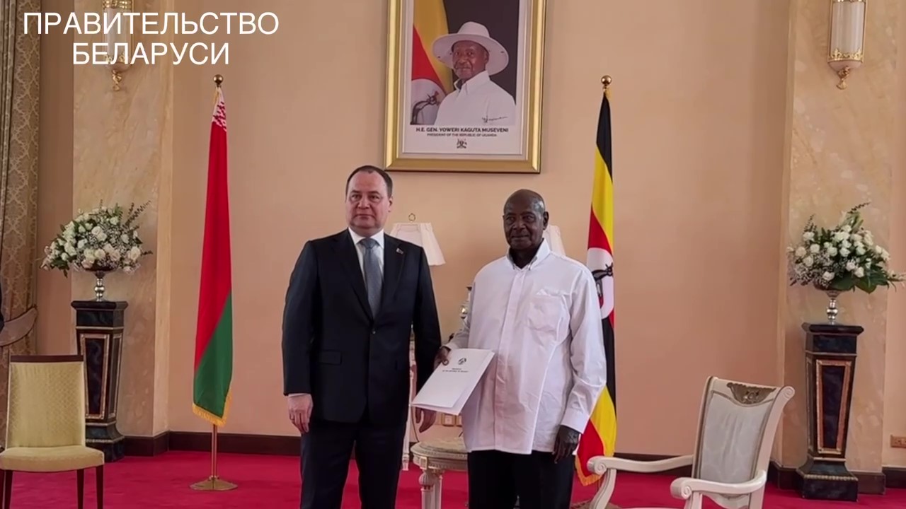 Президент Уганды встречал Головченко в маске и разговаривал с ним на расстоянии