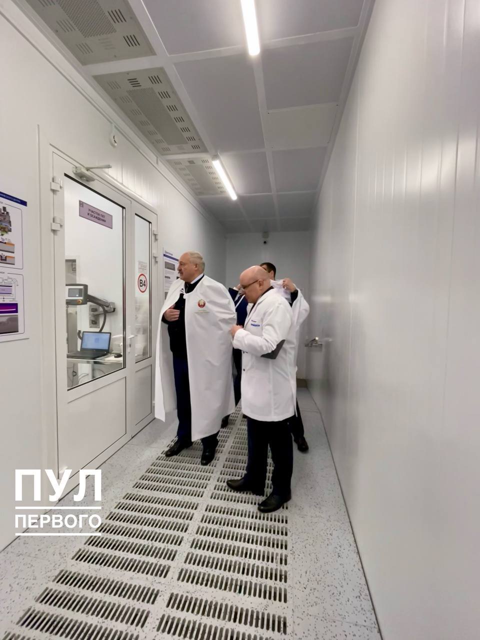 Лукашенко потребовал доклад о результатах в микроэлектронике перед встречей с Путиным