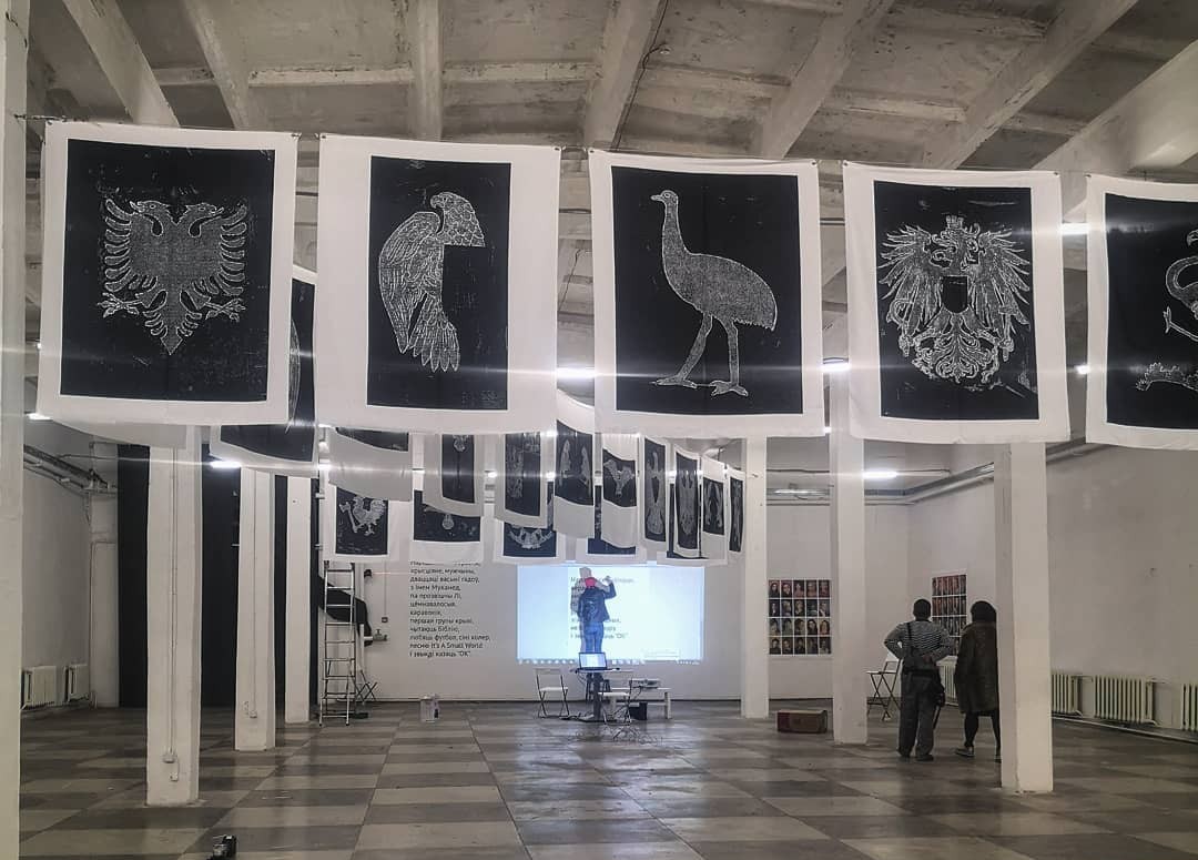 «Мы збітыя, але не прайгралі». Мастачка Аліна Блюміс – пра прастору паміж культурамі і сацыяльныя перамены, што пачынаюцца з цела