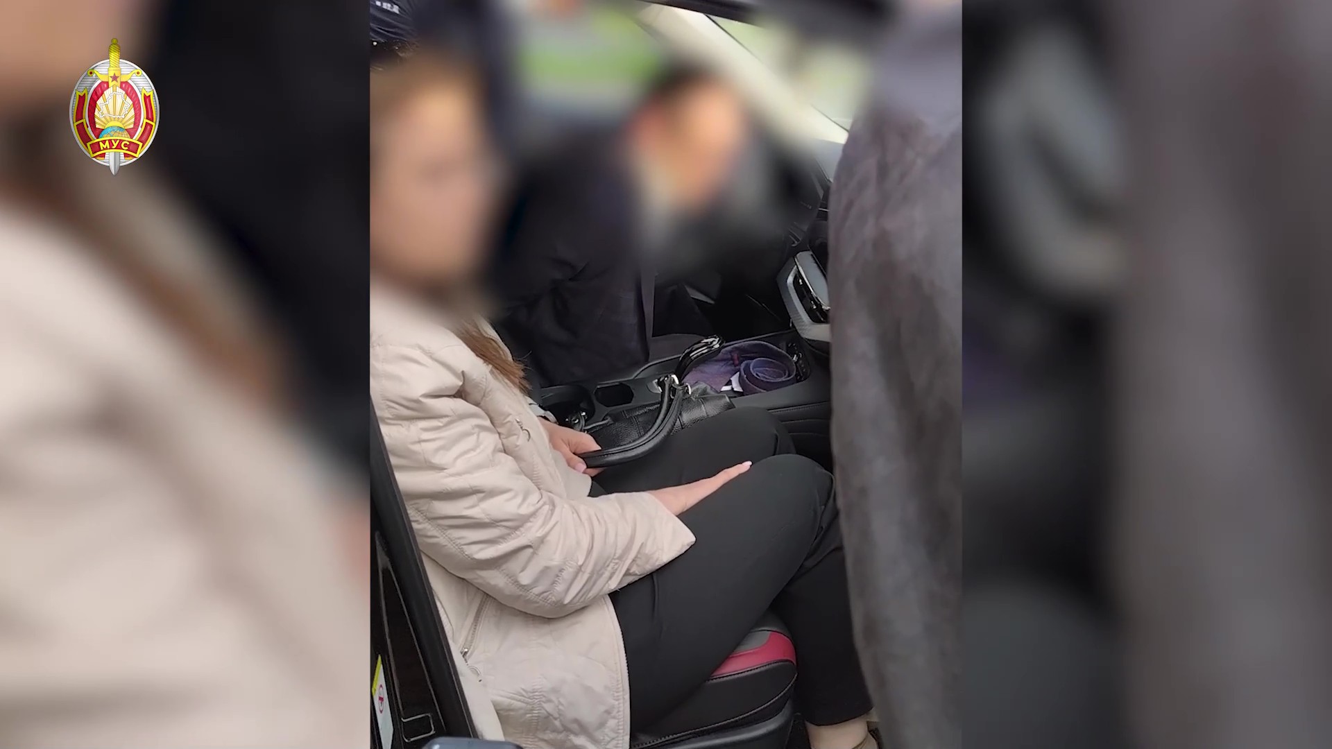 Топ-менеджеры трех страховых компаний задержаны за взятки - МВД