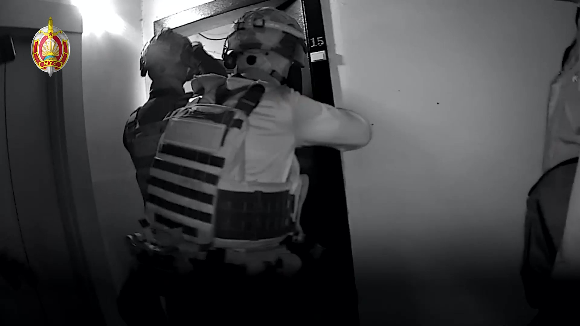 МВД и СК отчитались о задержании двух групп "тайных покупателей"