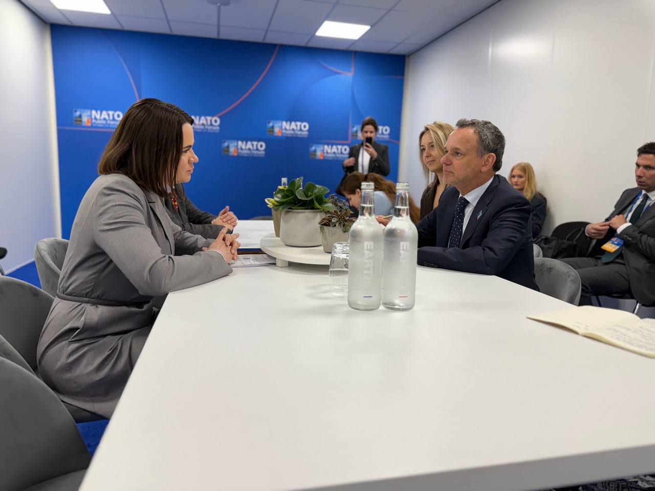 Тихановская примет участие в Общественном форуме НАТО