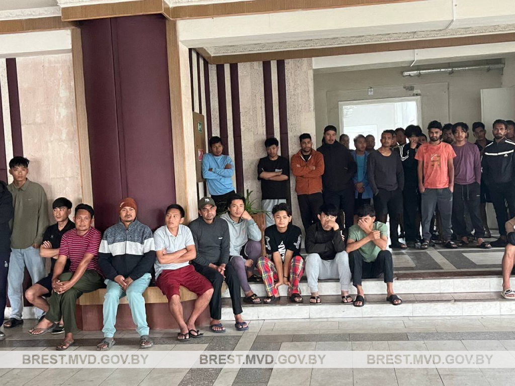 Четверых работников "Санта Бремор" показательно выслали из Беларуси