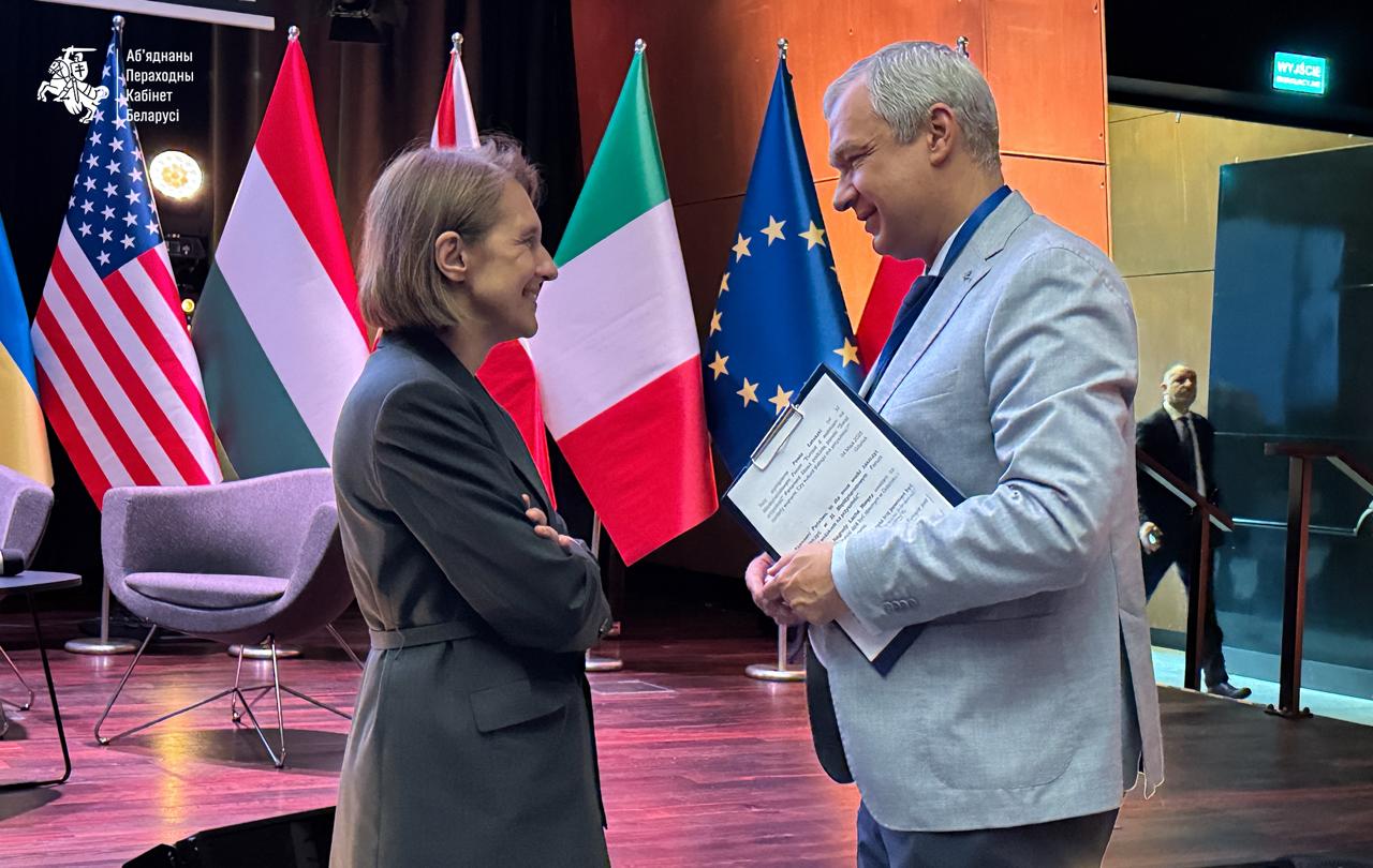 Латушко попросил ускорить процедуры легализации беларусов в Поморском воеводстве