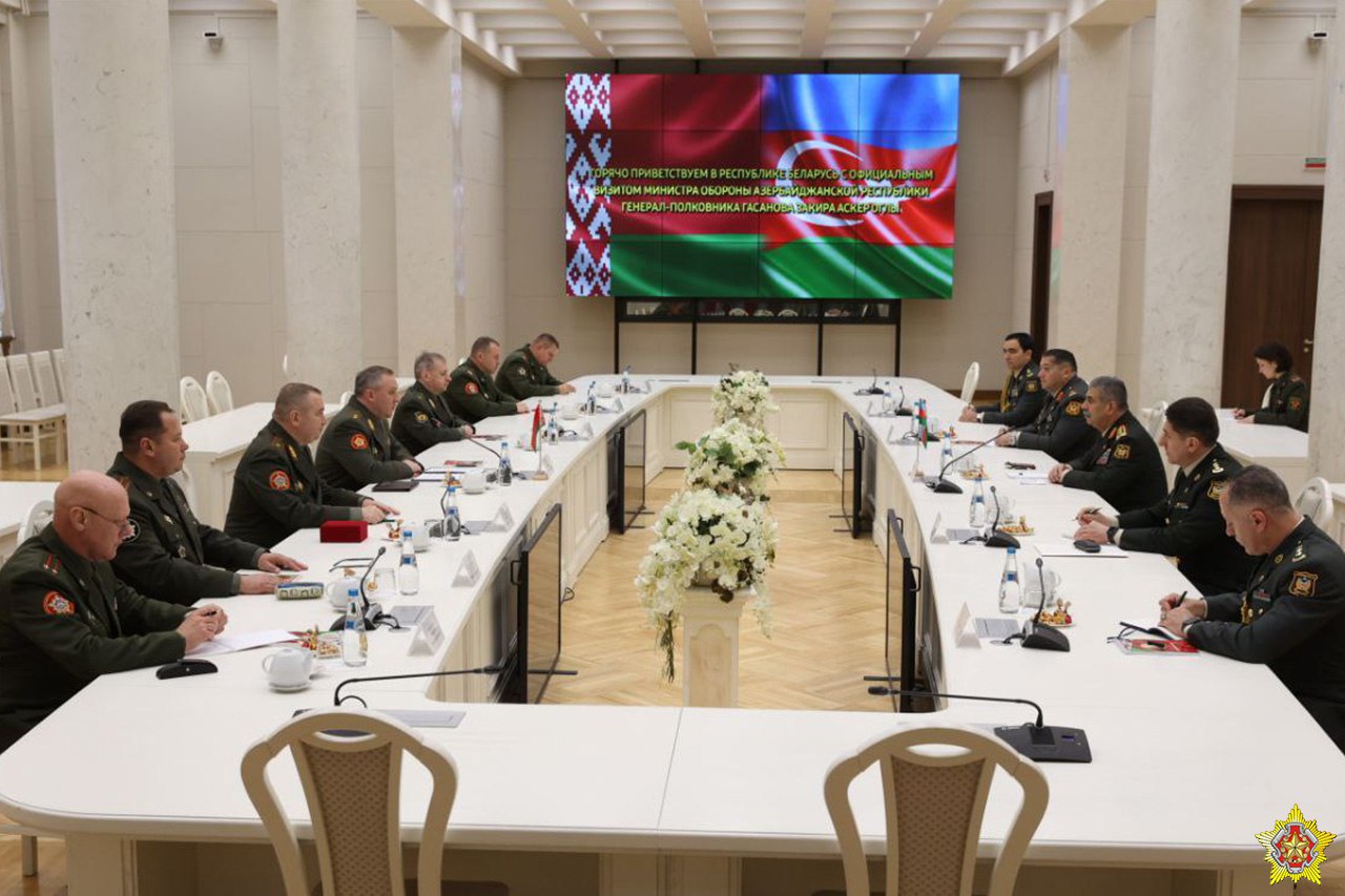 Хренин предлагает провести ревизию военного сотрудничества с Азербайджаном