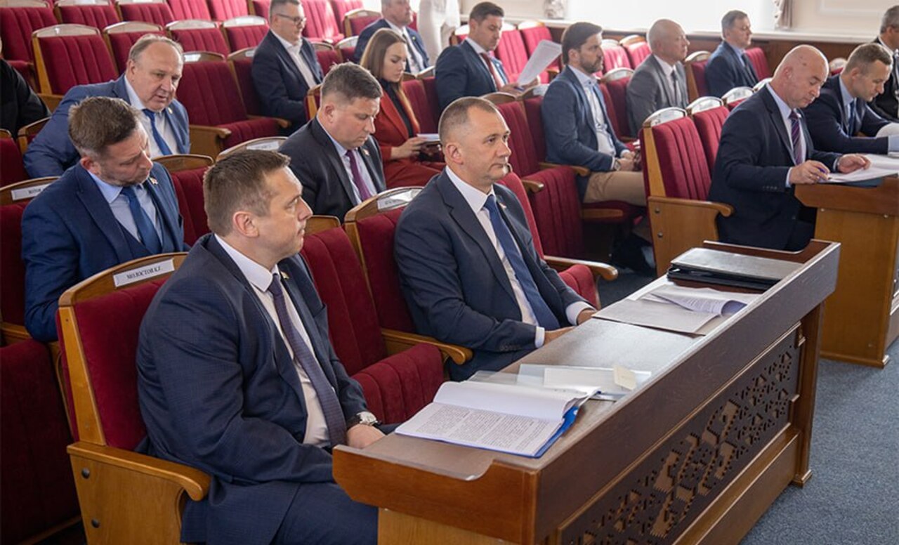 Комиссия по возвращению рассмотрела 8 обращений