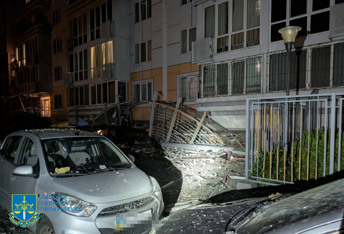 Массированный удар по Одессе: есть погибший и пострадавшие, повреждена гражданская инфраструктура
