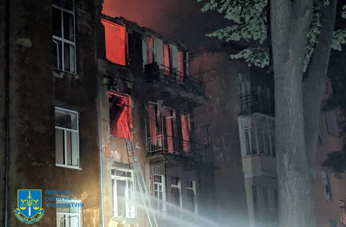 Массированный удар по Одессе: есть погибший и пострадавшие, повреждена гражданская инфраструктура