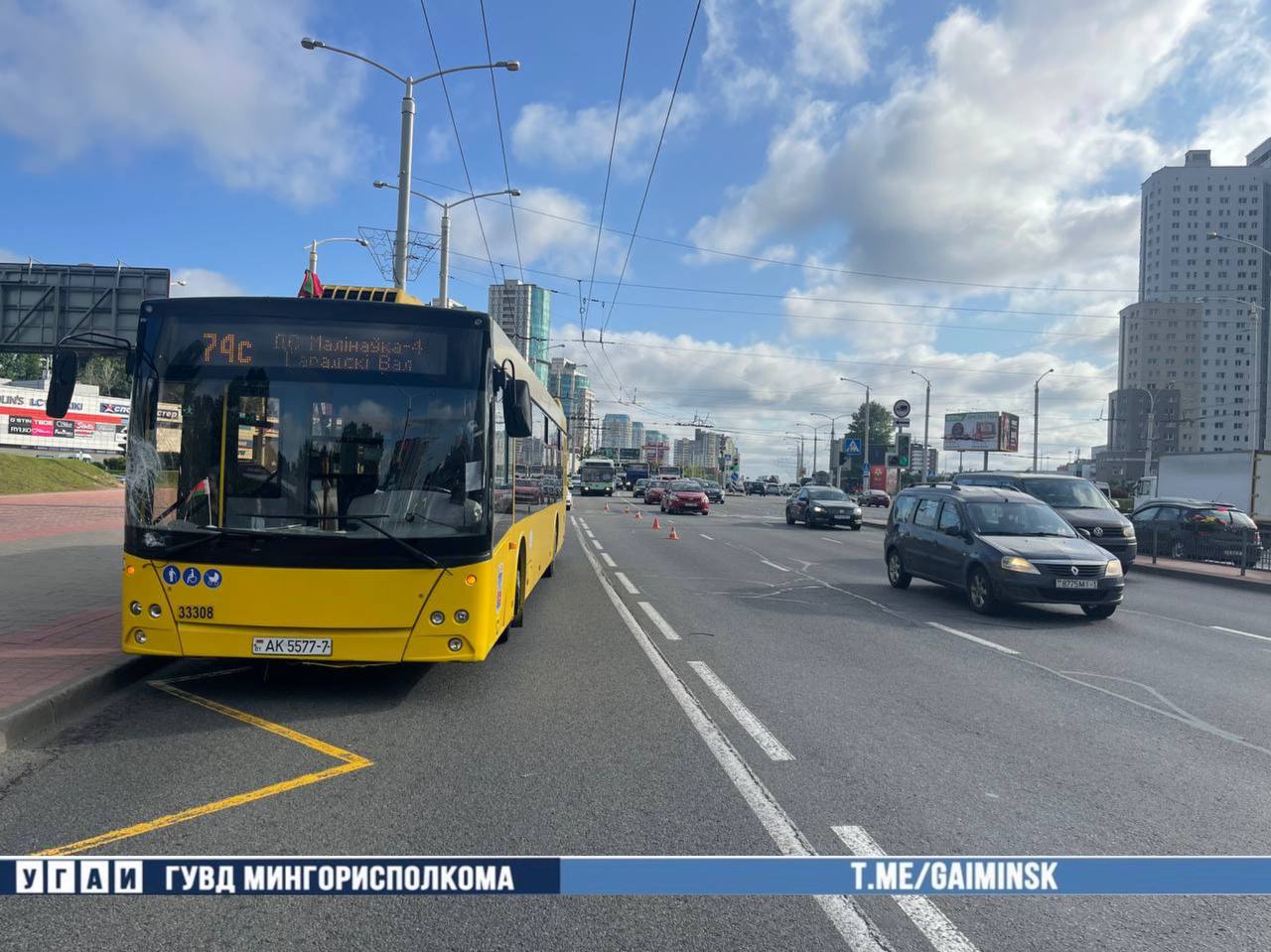 Маршрутный автобус сбил велосипедиста в Минске