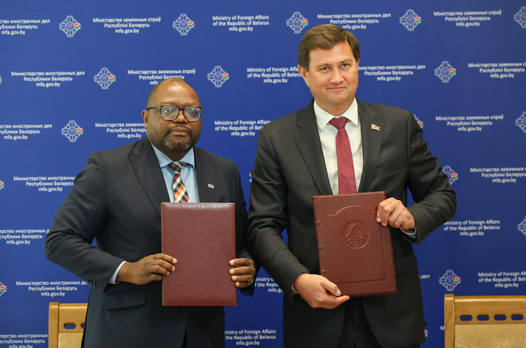 Беларусь и Ботсвана собираются отменить визы для владельцев дипломатических паспортов