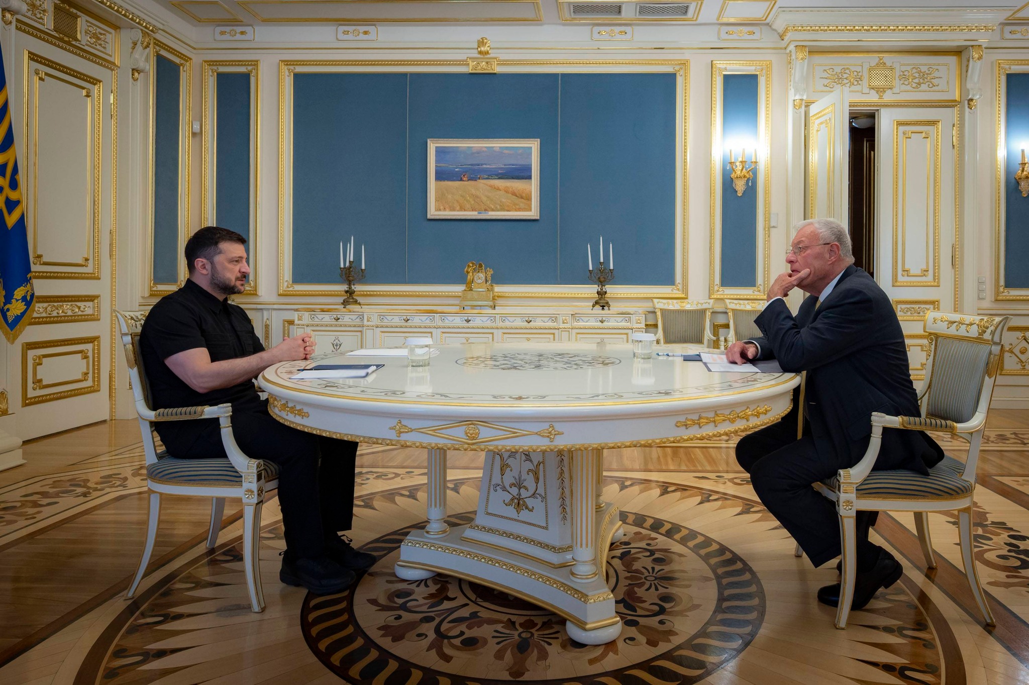 Зеленский и Келлог обсудили поставки вооружений и усиление давления на РФ