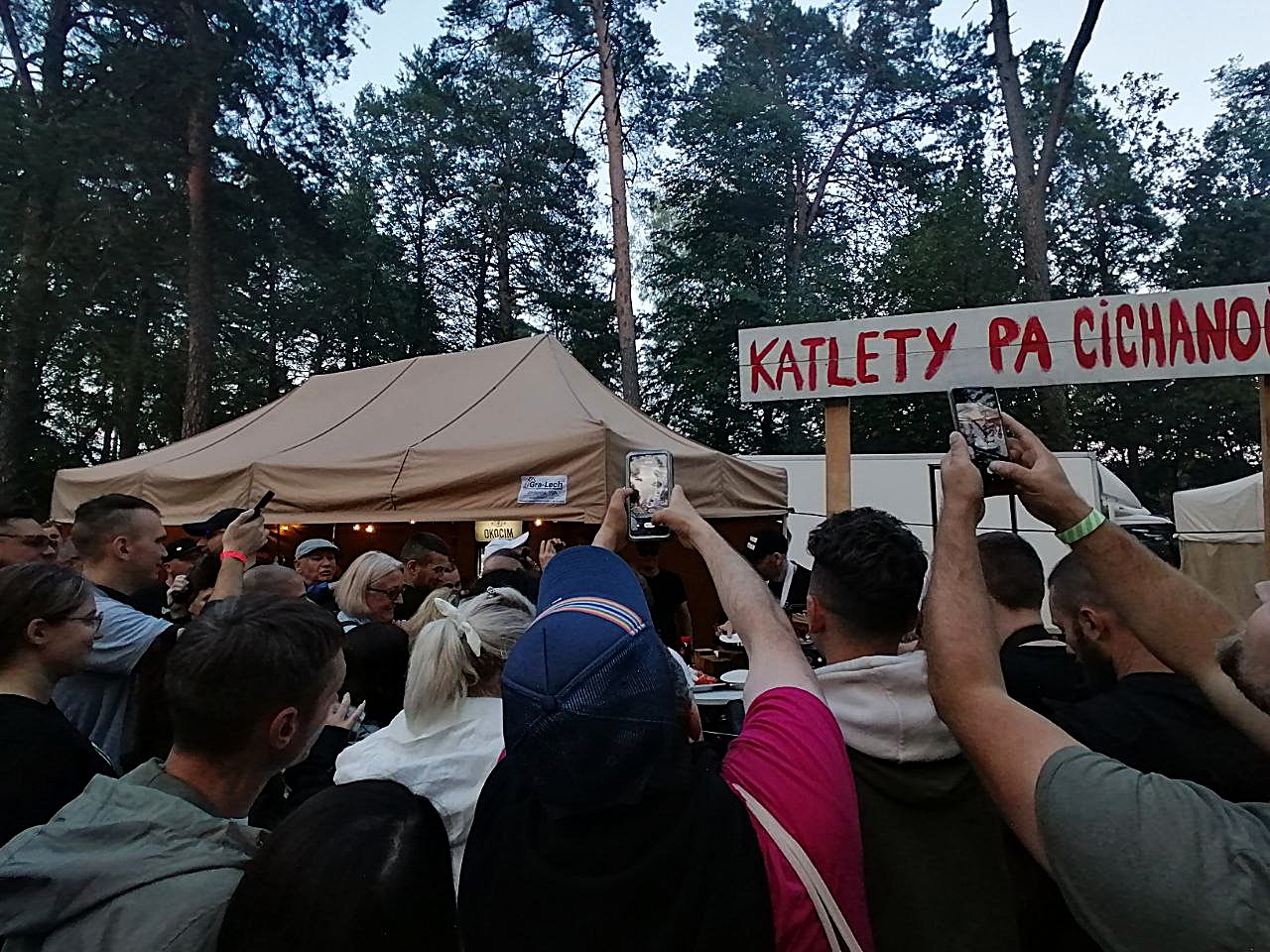 Музыка, рэлакс, дыскусіі і катлеты ад Ціханоўскага: пад Беластокам праходзіць фестываль Tutaka