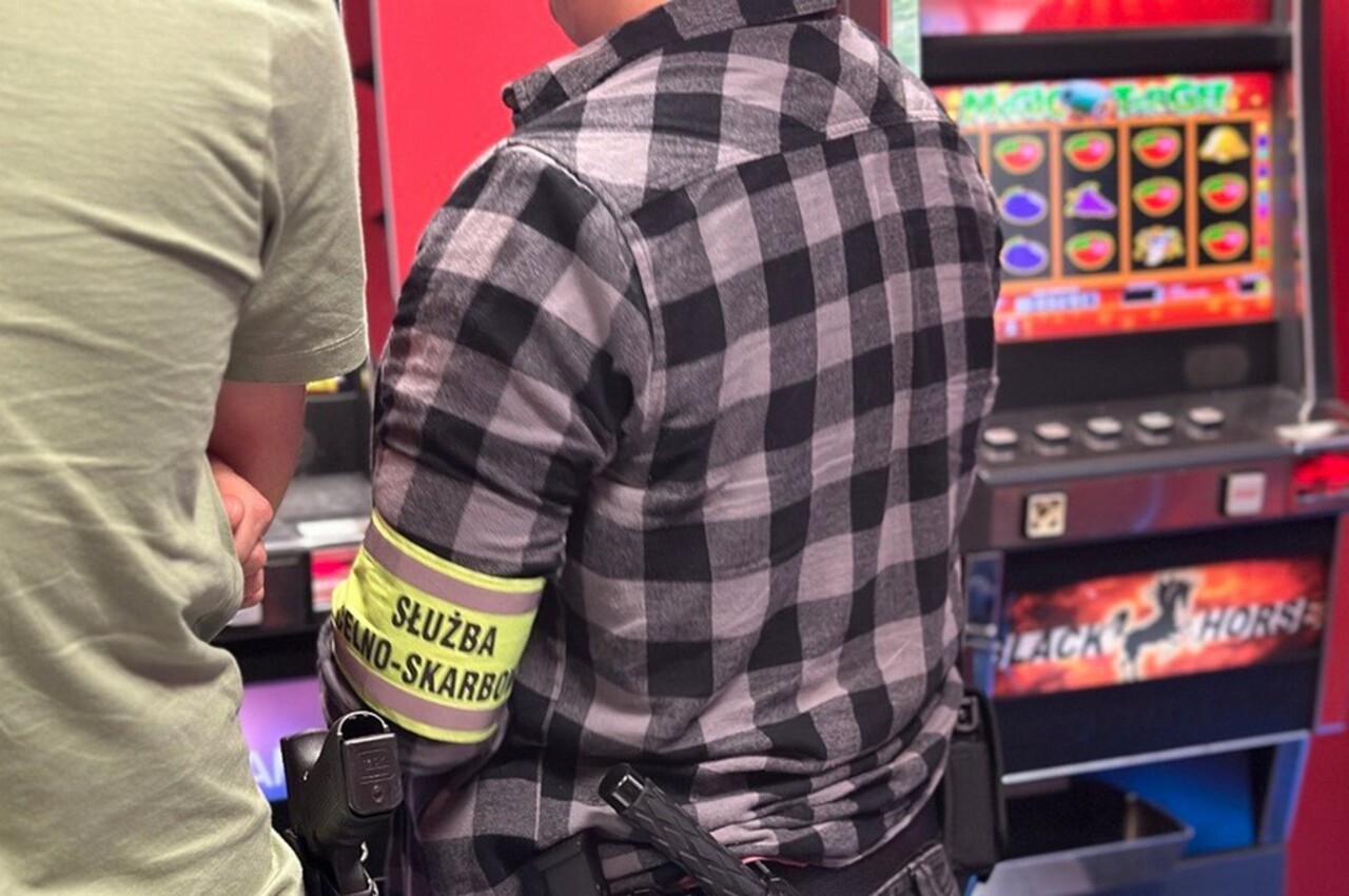 Беларусов задержали в Польше за организацию подпольных казино