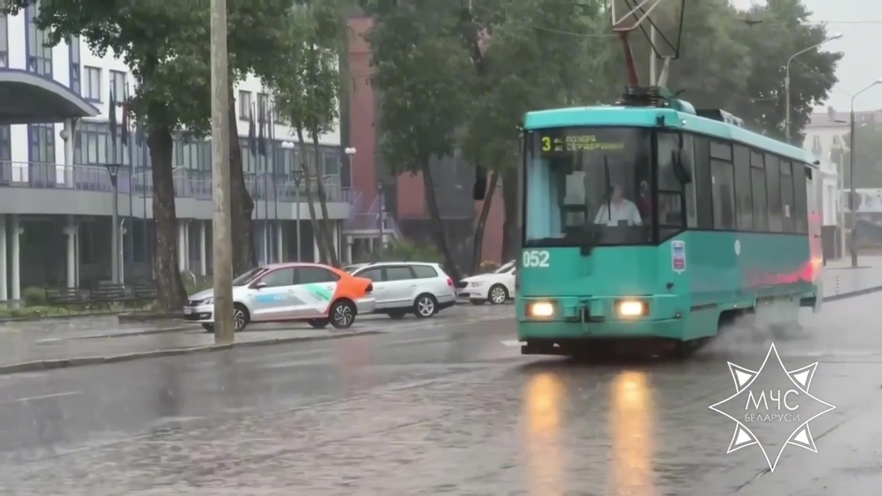 Утро в Минске началось с ливня и подтоплений