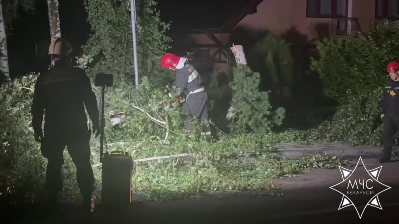 Поврежден газопровод и 40 подтоплений. МЧС подвело итоги грозового удара по Минску и Колодищам