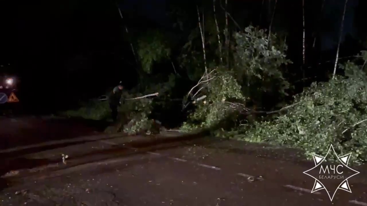 Поврежден газопровод и 40 подтоплений. МЧС подвело итоги грозового удара по Минску и Колодищам