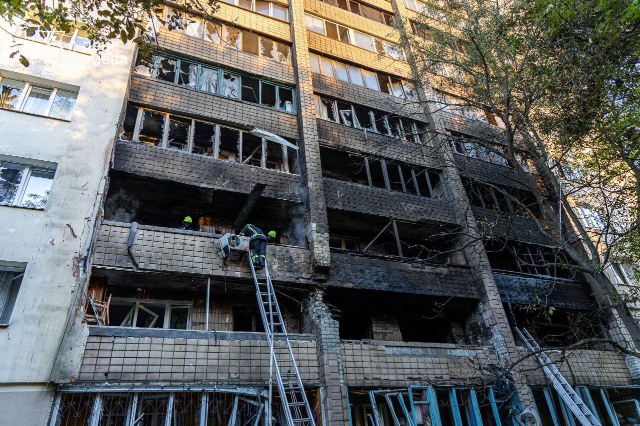 Россия атаковала Киев ракетами и дронами