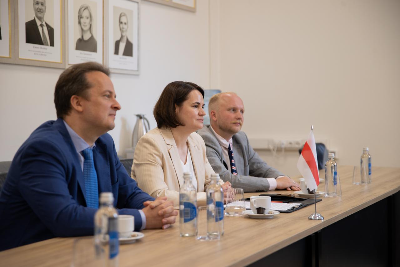 Тихановская обсудила вопросы ВНЖ для беларусов с главой МВД Литвы
