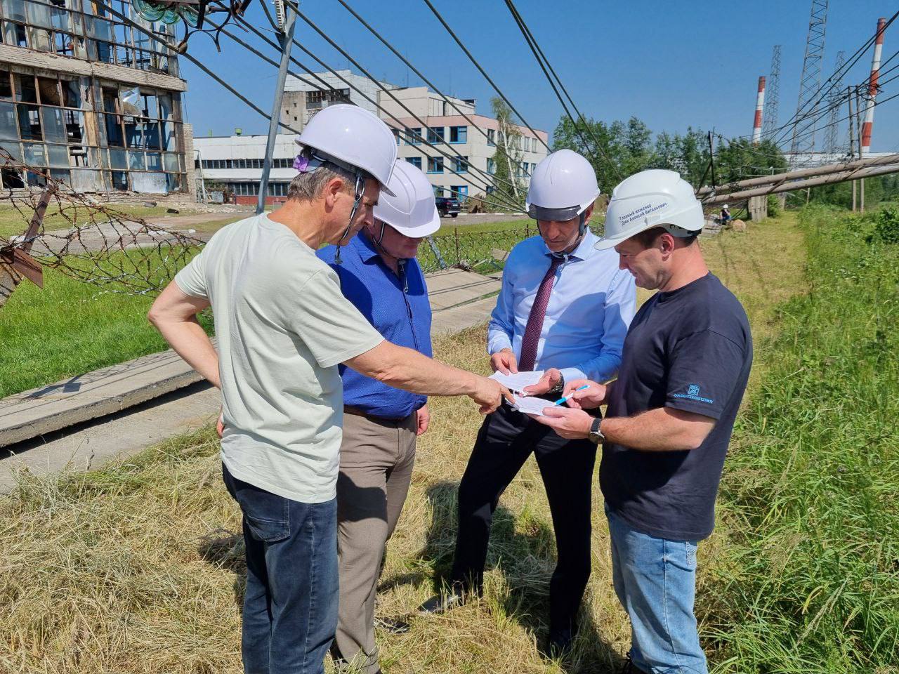 Энергетики продолжают восстанавливать энергоснабжение 167 населенных пунктов